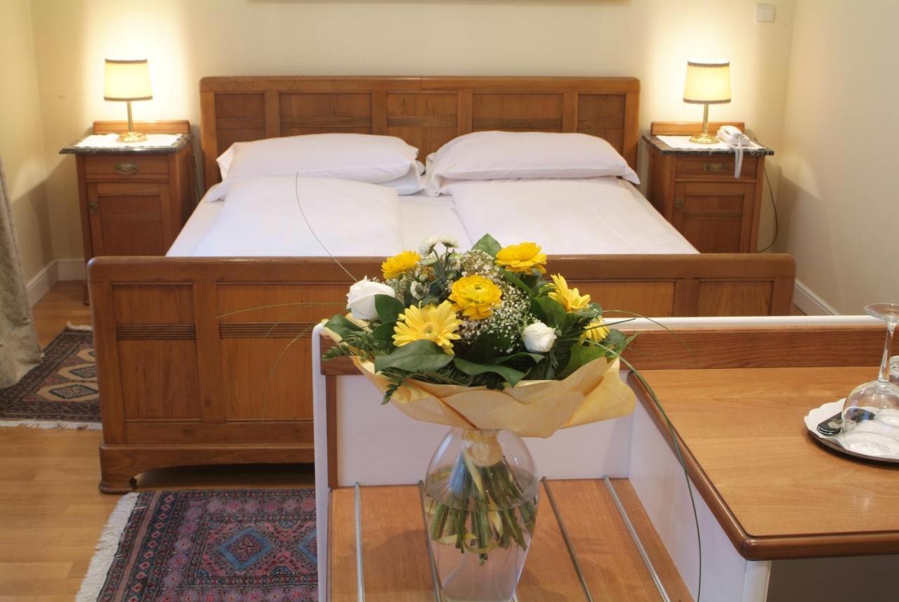 Hotel Villa Westend เมราโน ภายนอก รูปภาพ