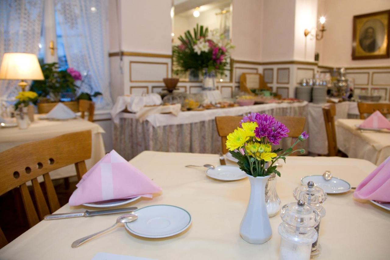 Hotel Villa Westend เมราโน ภายนอก รูปภาพ